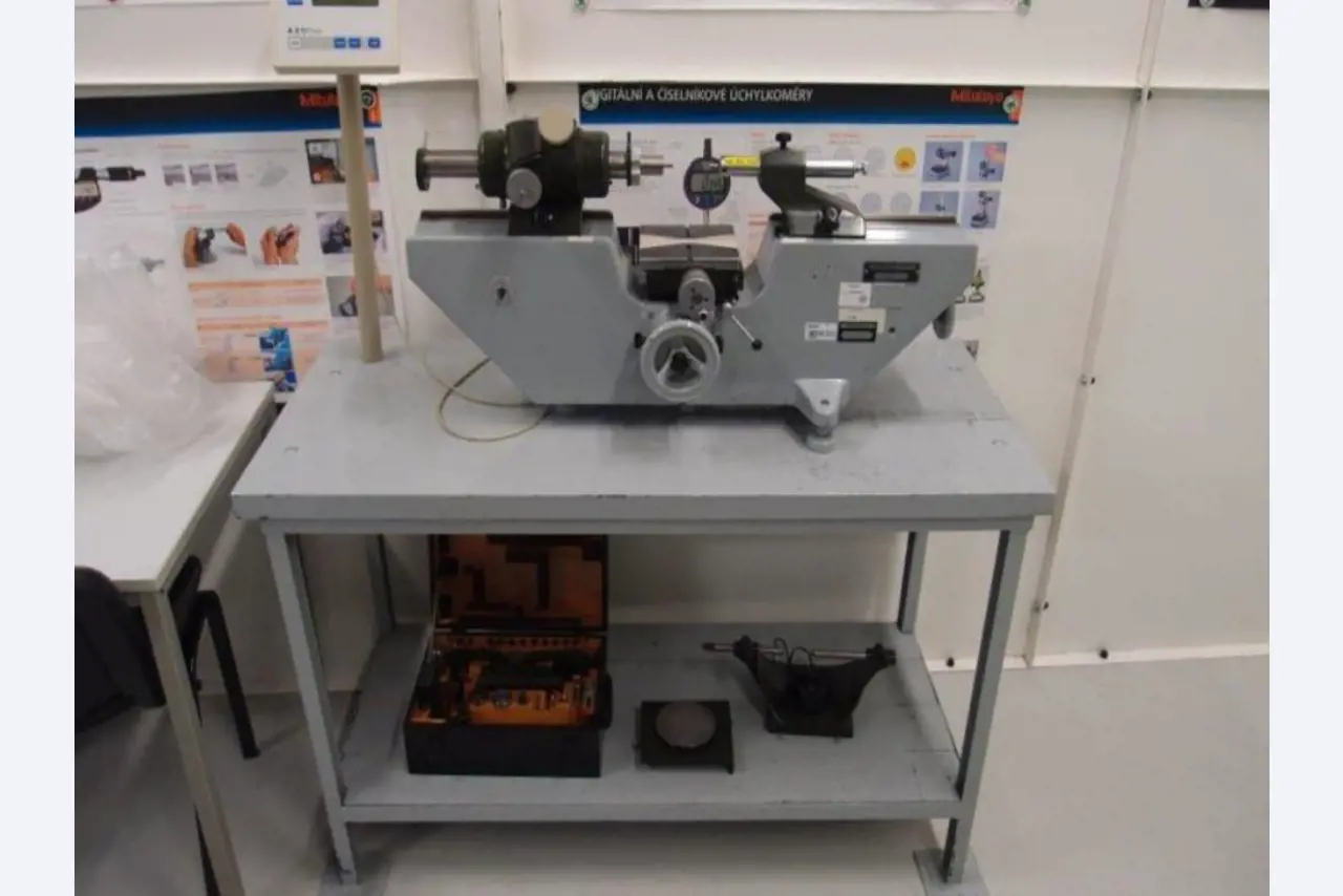 Robôs industriais-1